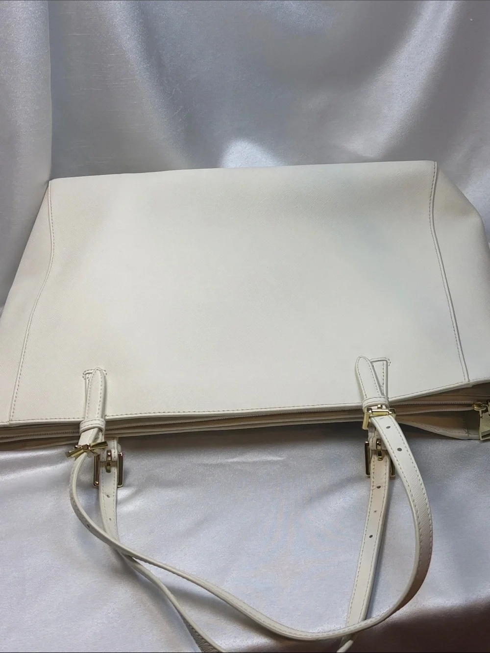 Tory Burch Cream Leather Tote Bag - Elegant Everyday Carryall - Picture 5 of 7